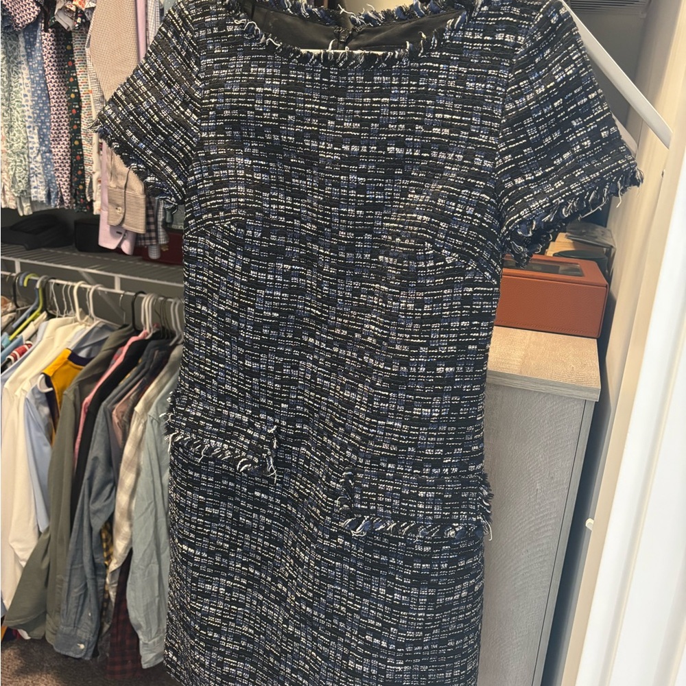 Ann Taylor Black and White Sheath Mini Dress with Short Sleeves and Crew Neck